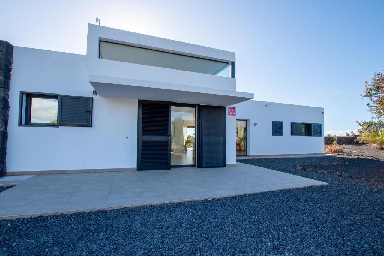Heated & Shared Pool Villa Matriana 36A, North Shore Villas Lajares Bagian luar foto