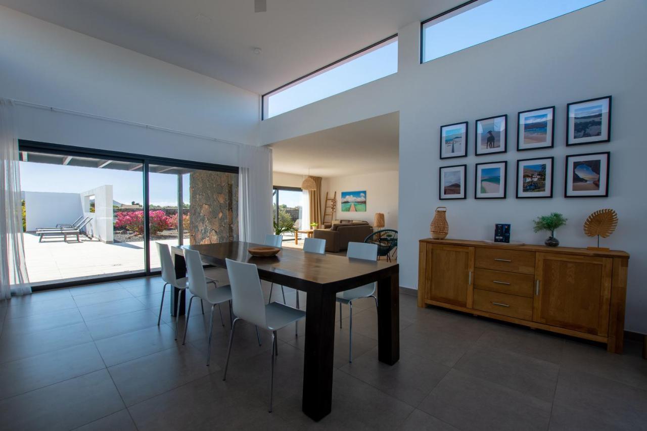 Heated & Shared Pool Villa Matriana 36A, North Shore Villas Lajares Bagian luar foto